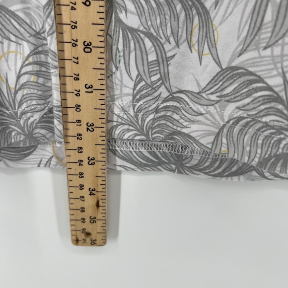 Travis Mathew Mens XXL Gray Palms Print Golf Polo Shirt Short Sleeve - Picture 8 of 8